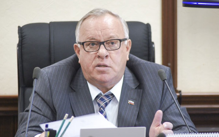Глава Республики Алтай призвал национальных лидеров "прекратить колоть народ"