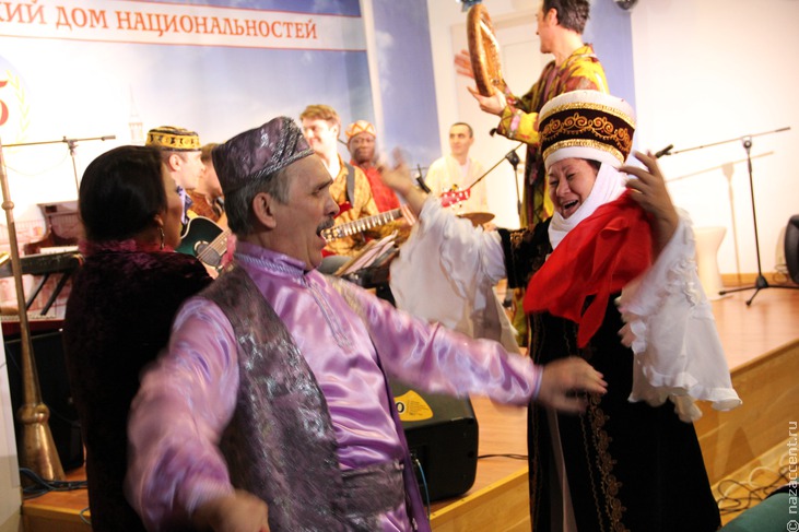 Навруз-2014 в Московском доме национальностей - Национальный акцент