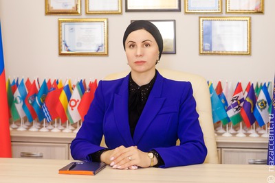 Директор Института родных языков: "Стандарты необходимы, но все начинается с семьи"