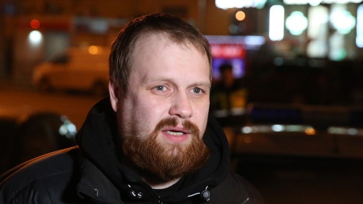 Националиста Демушкина досрочно выпустили из колонии и сразу же вызвали в полицию