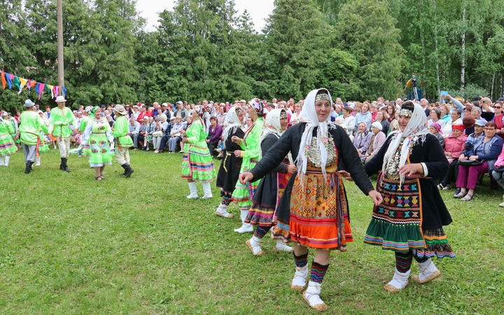 Марийский праздник цветов отметили в Йошкар-Оле