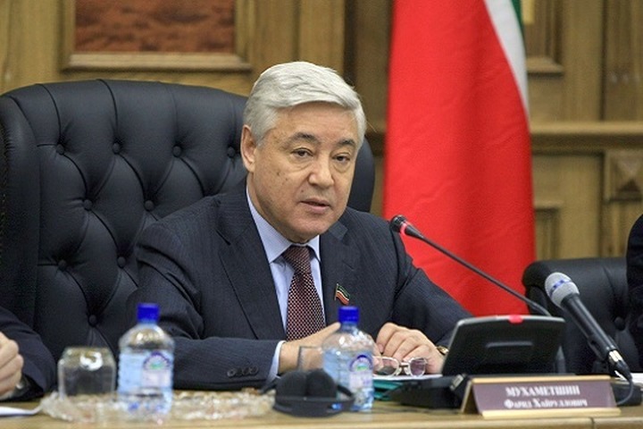 Мухаметшин призвал сельских глав присмотреться к мигрантам из-за угроз ИГ