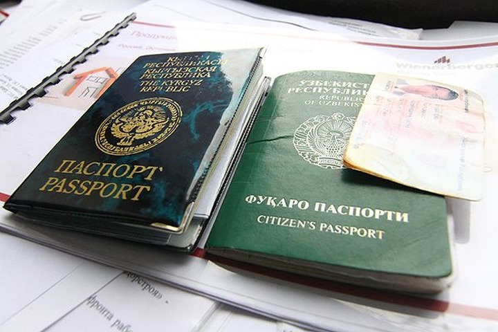 Московские коммунисты начали собирать подписи за введение визового режима со странами Средней Азии