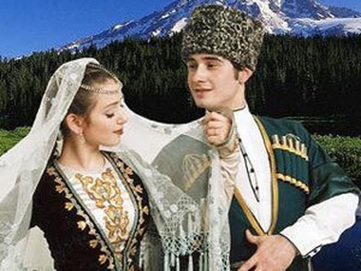 Чеченский национальный костюм: темперамент, воплощенный в одежде