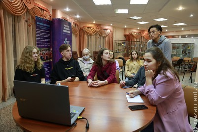 Школы межэтнической журналистики Сыктывкара, Санкт-Петербурга и Пскова провели этнографический телемост