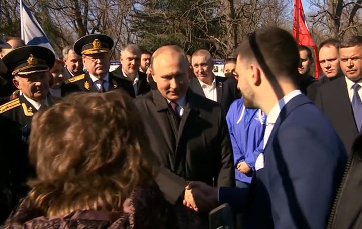 Путин встретился с греческой общиной Крыма