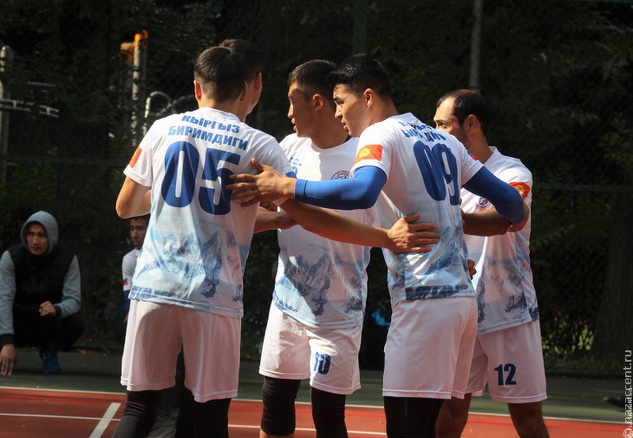 Команда из Дагестана победила на межнациональном турнире по мини-футболу в Петербурге