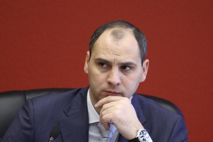 Свердловский премьер удивился существованию манси в регионе