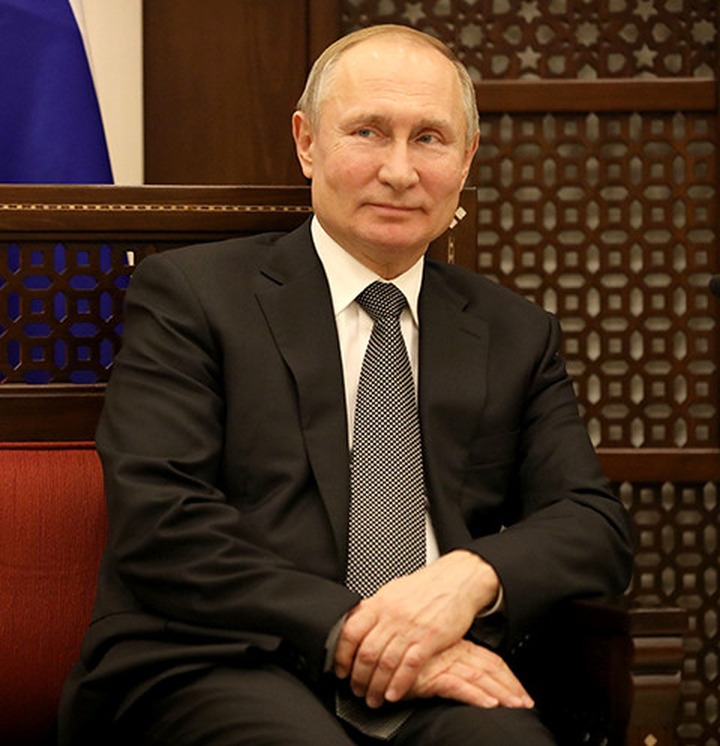 Владимир Путин объявил о переносе голосования по поправкам в Конституцию и нерабочей неделе с 28 марта