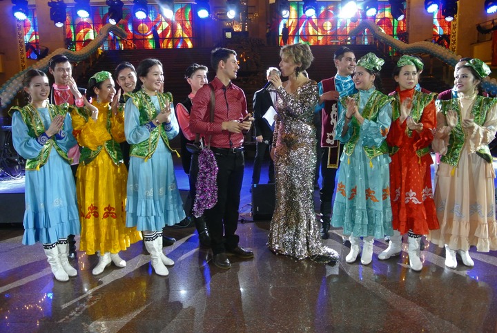 Молодежный Новогодний бал национальных культур в Москве