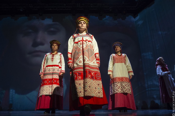 Перформанс с народной музыкой и современным танцем покажут на "Академии русской культуры" в Омске