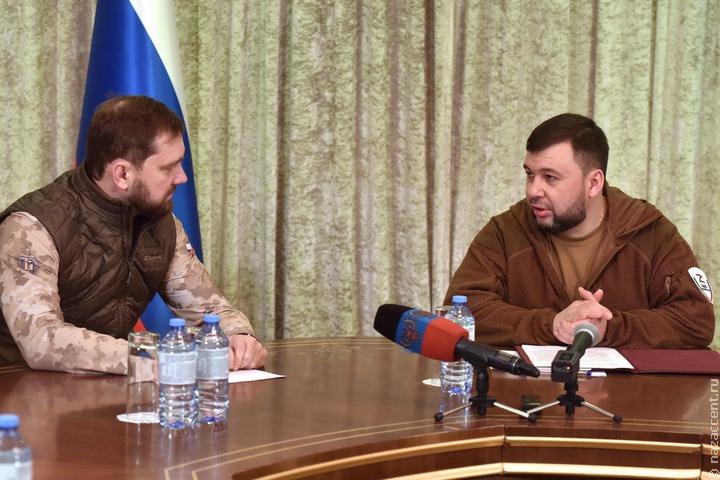 Руководитель ФАДН встретился с главой ДНР
