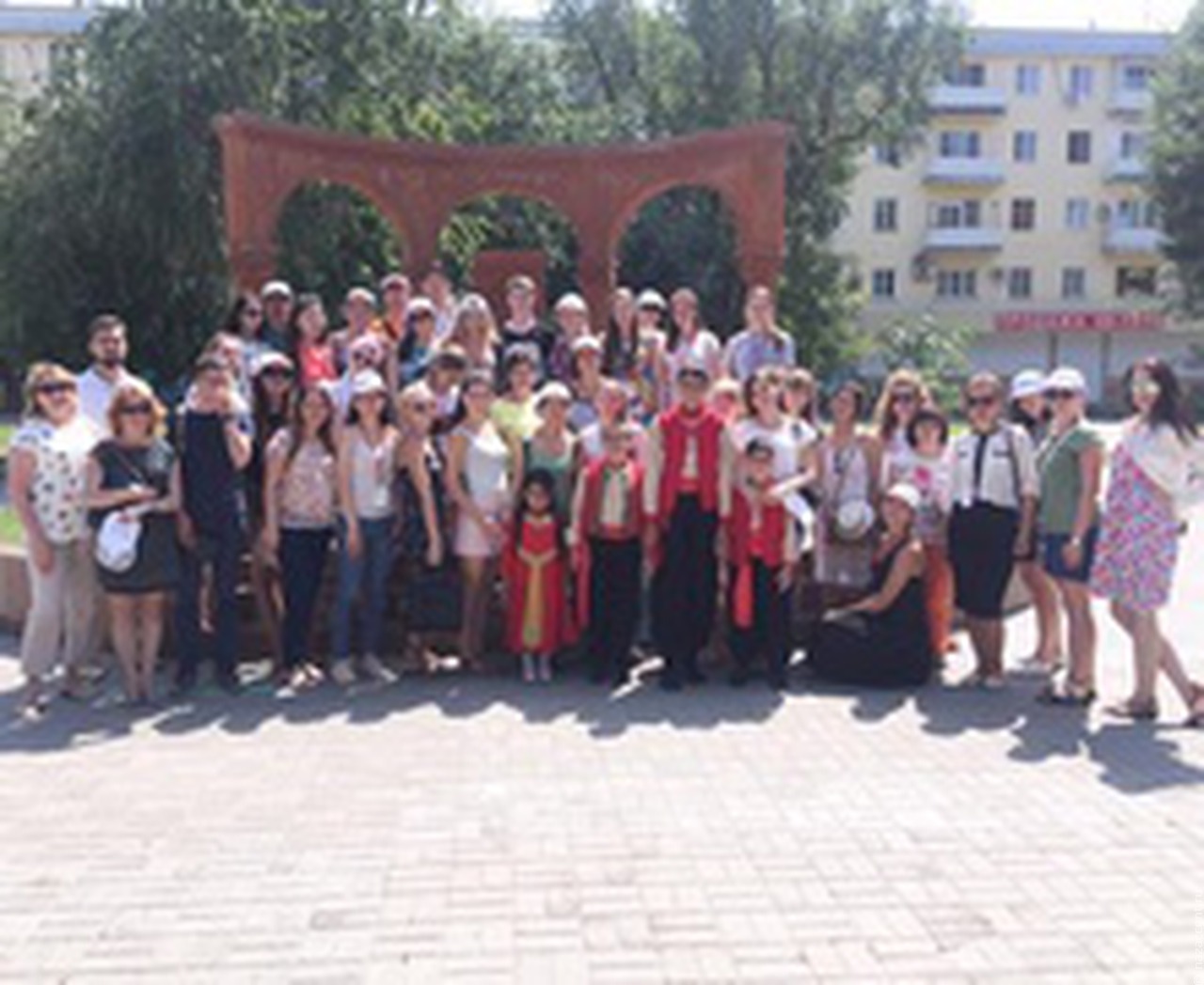 Выпускники Школы межэтнической журналистики приняли участие в праздновании Дня ВМФ в Астрахани 