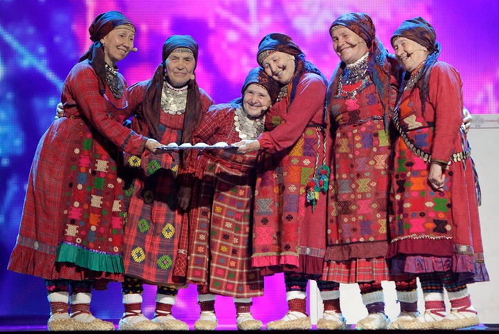 Бабушки из Бураново записали песню в стиле "электро-хаус"