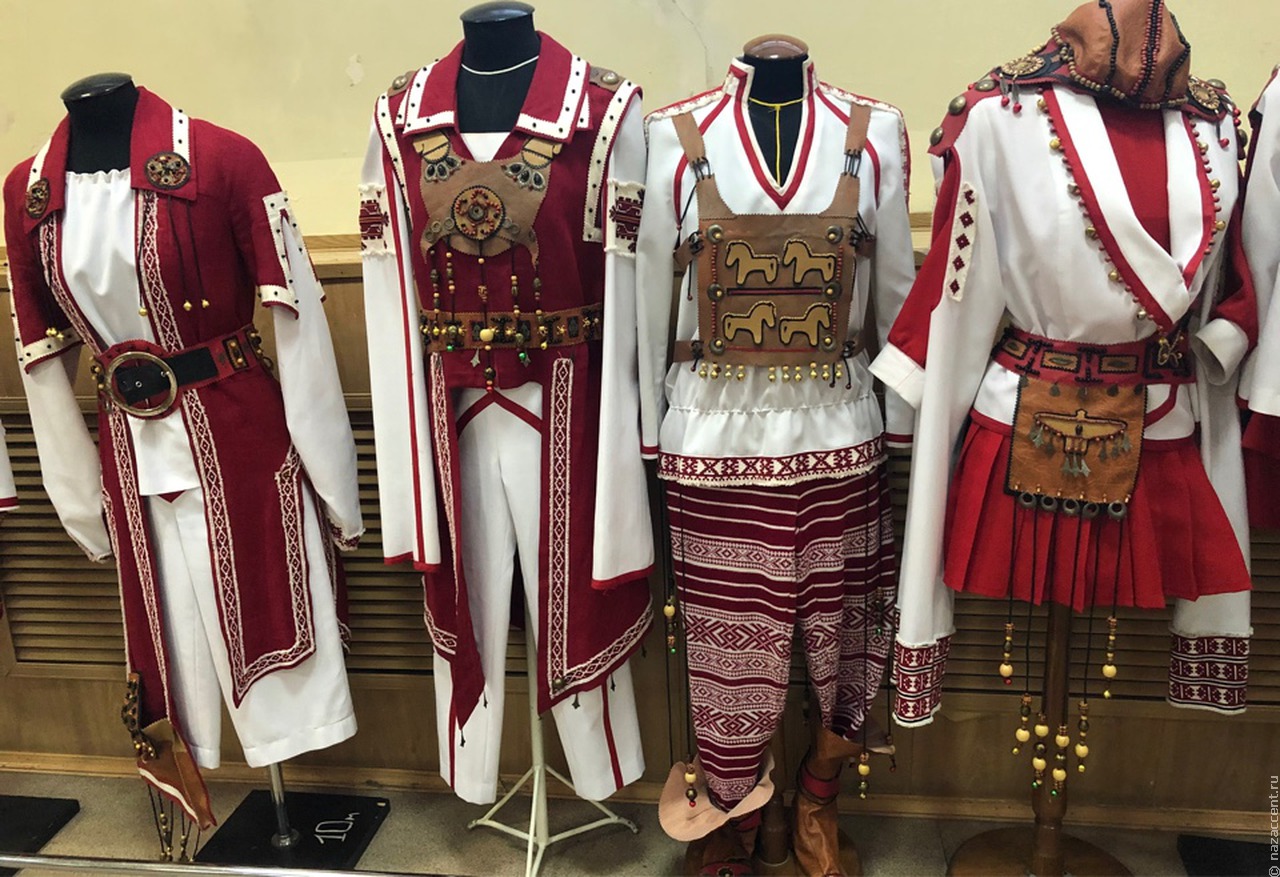 Выставка удмуртского костюма в Ижевске