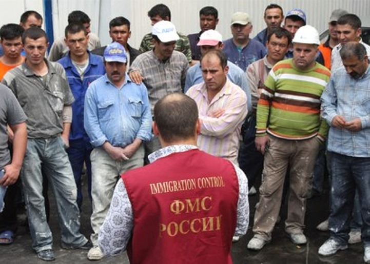 Федерация мигрантов: Платная амнистия нелегалов принесет в бюджет до 100 миллиардов рублей