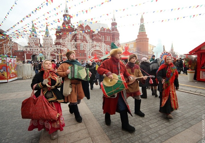 Масленичная неделя началась в России