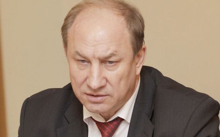 В КПРФ считают, что "продажа" гражданства станет лазейкой для гастарбайтеров