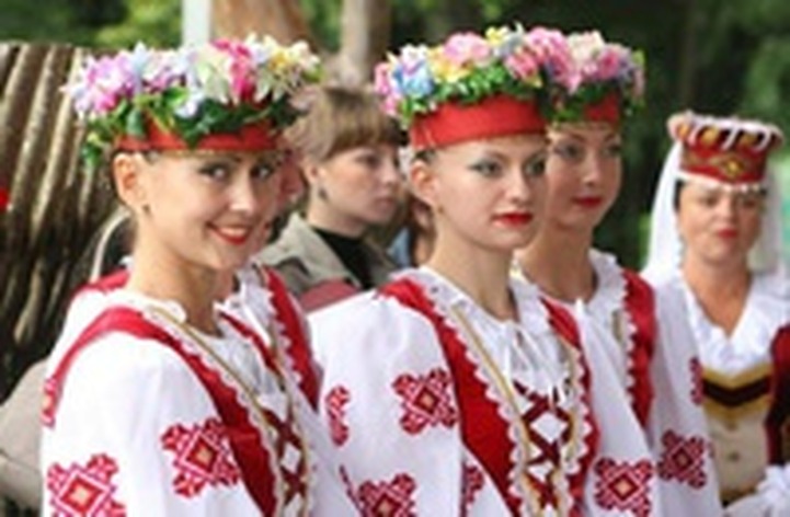 Тюменские дети узнают что такое настоящая белорусская картошка