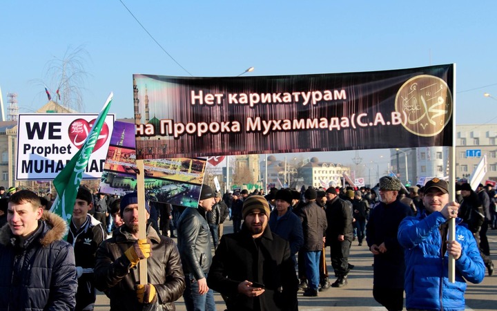 В Чечне запретили страницу "Шарли Эбдо" в Твиттере