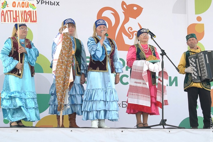 Ремесленный фестиваль "Заходите по-соседски" в Иркутской области - Национальный акцент