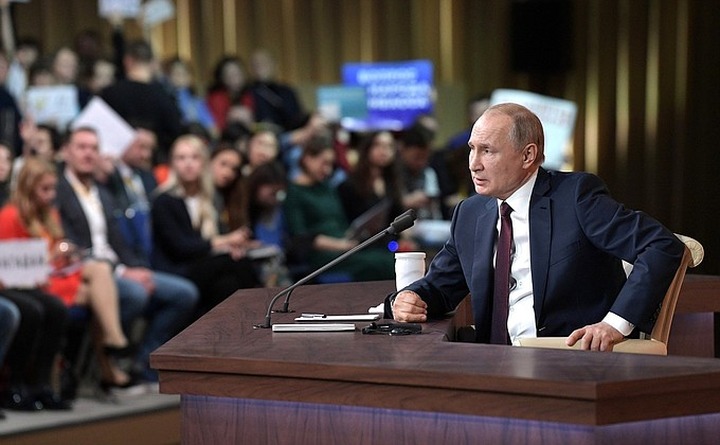 Путин пообещал сохранить школу с преподаванием алтайского языка