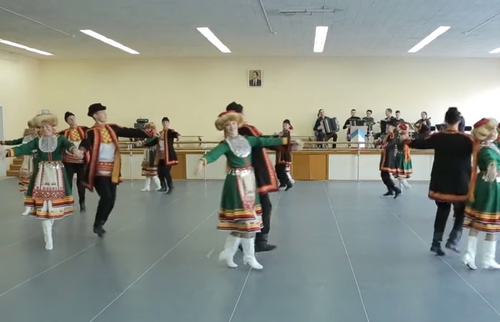 Традиционные марийские танцы исполнят в Йошкар-Оле
