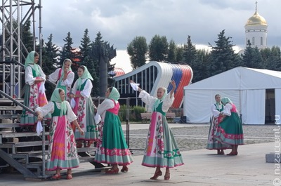Школьники со всей страны исполнят танцы народов России
