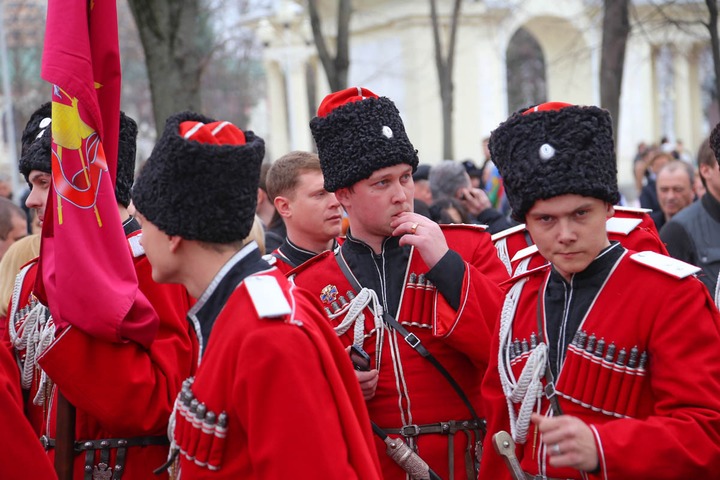 Глава Краснодарского края: Казаки должны сами зарабатывать, а не жить за счет бюджета