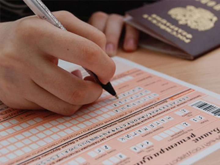 В регионах с низкими баллами ЕГЭ по русскому языку изменят систему образования