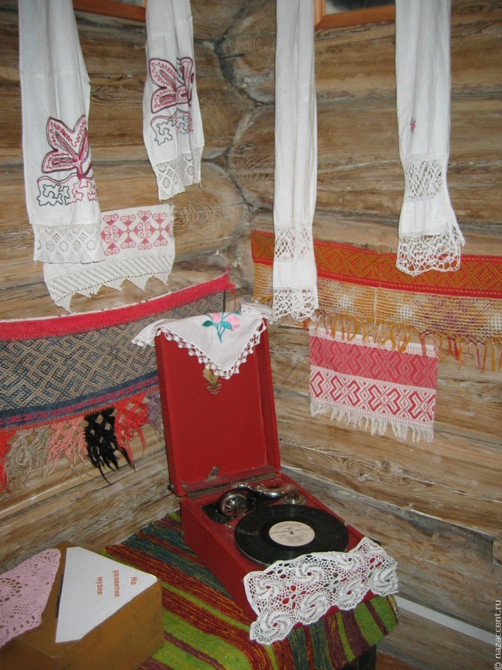 Музей истории и культуры Уймонской долины (Горный Алтай) - Национальный акцент