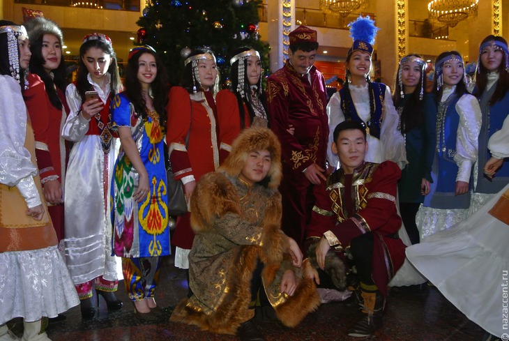 Молодежный Новогодний бал национальных культур в Москве - Национальный акцент