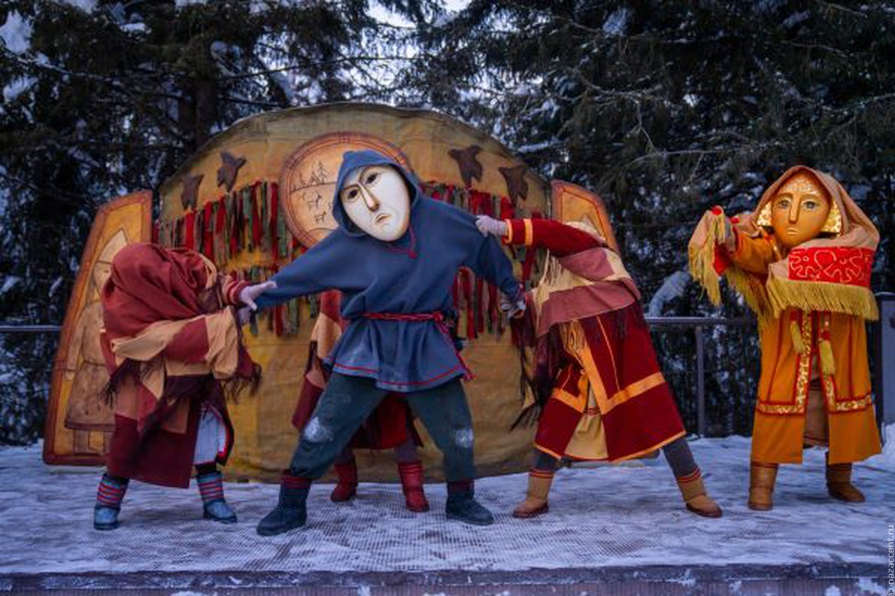 В этнопарке "Торум Маа" провели обряд подношения Луне