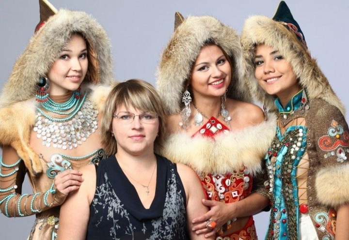 Башкирки показали этническую моду в Монголии