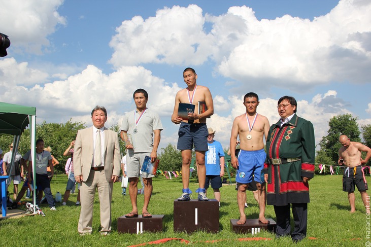 Якутские национальные виды спорта на праздновании Ысыаха-2013 - Национальный акцент