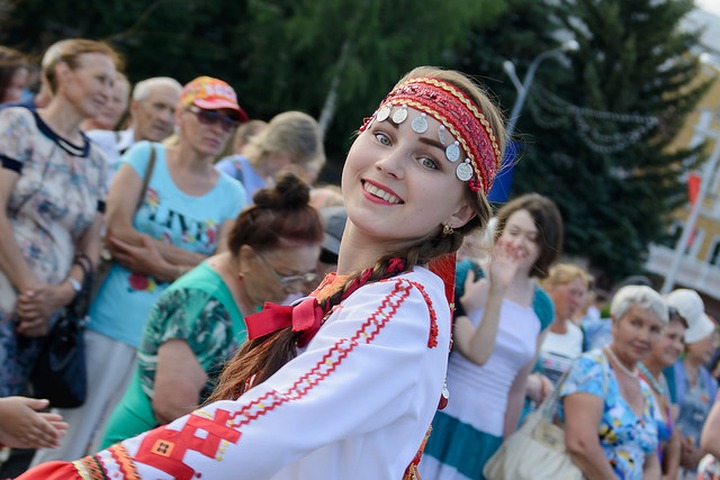 Самую красивую марийскую девушку определят на "Удырсий" в Марий Эл