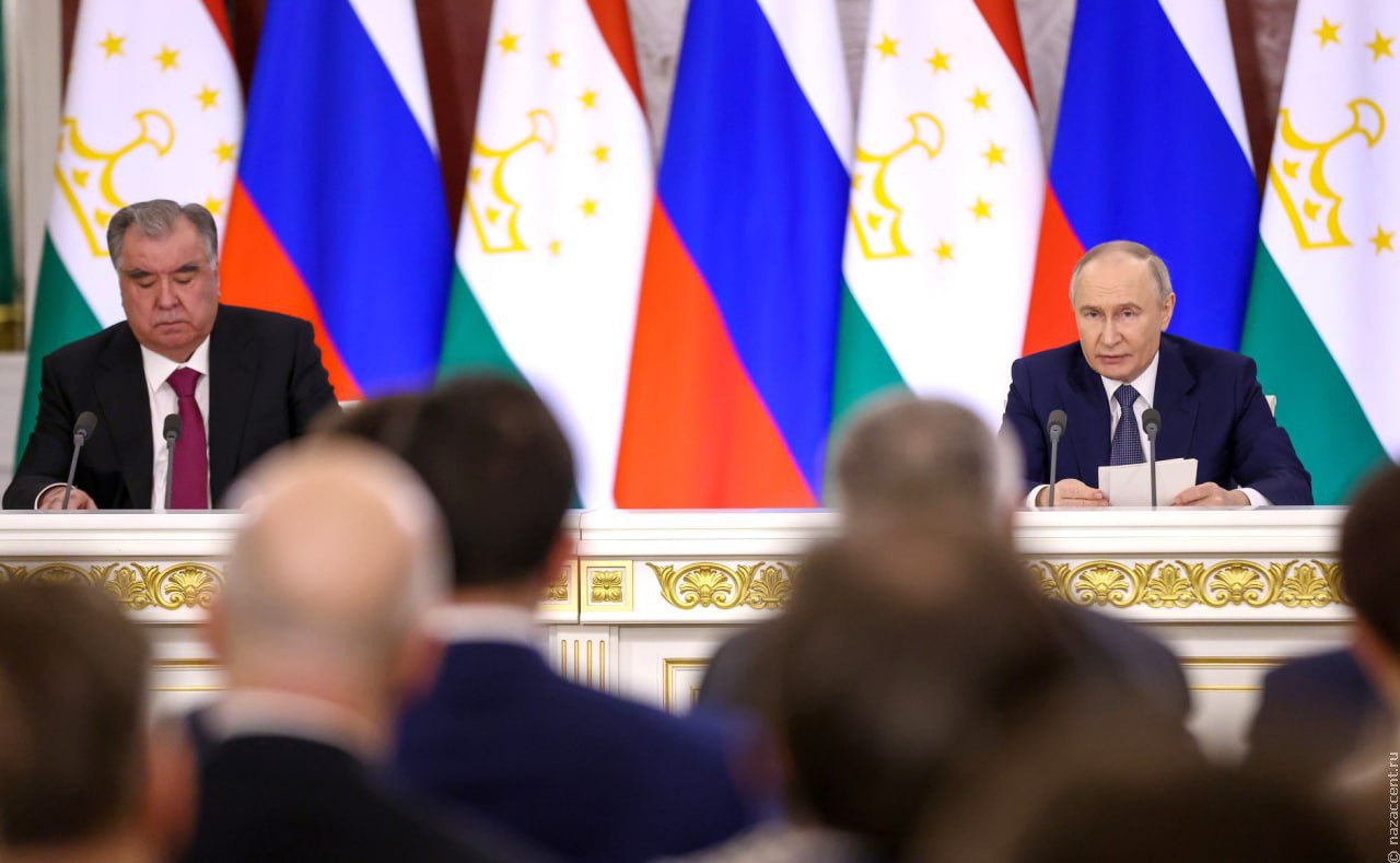 Владимир Путин: В России живут и работают миллион граждан Таджикистана