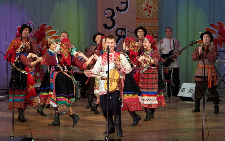 "Палэзян" соберет родственные народы