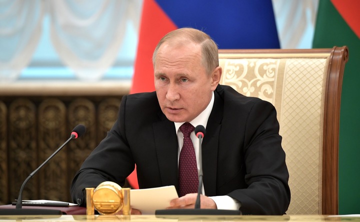 Путин подписал указ о создании Фонда сохранения и изучения родных языков