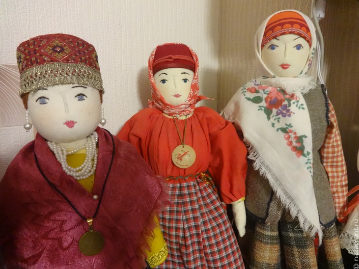 В гостях у мастера народной куклы - Национальный акцент