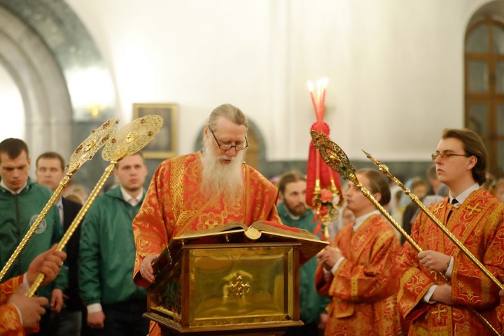 Пасхальные богослужения на языках разных народов провели в регионах России