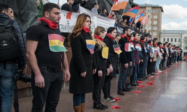 Армяне Москвы провели митинг в день 101 годовщины геноцида народа