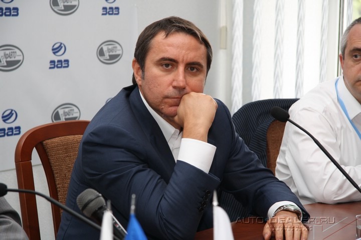Госсовет Крыма рассмотрит отставку вице-премьера от крымских татар