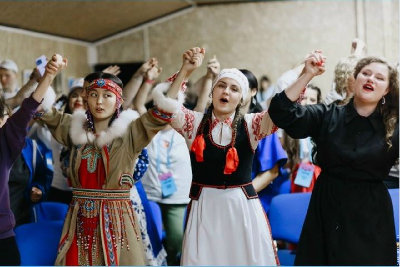 "День диалога культур" начался на "Байкале"