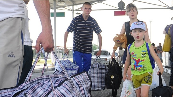 Статус беженца в России получили несколько сотен граждан Украины