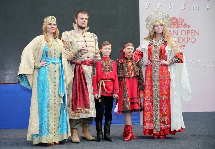 На "Славянском базаре" в Тюмени покажут одежду в русском стиле