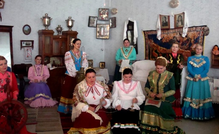 В Махачкале проходит выставка "Этноуголок. Терские казаки"