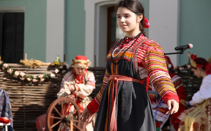 Лучшие этнические костюмы определят на фестивале в Пскове