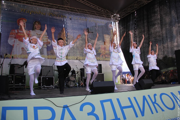 Празднование Ысыаха-2013 в Москве - Национальный акцент