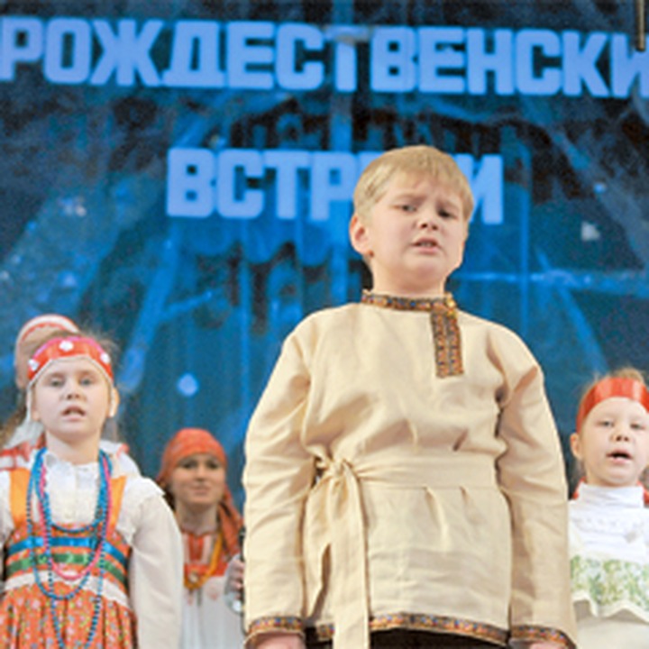 В Липецке прошёл фестиваль фольклора "Рождественские встречи"